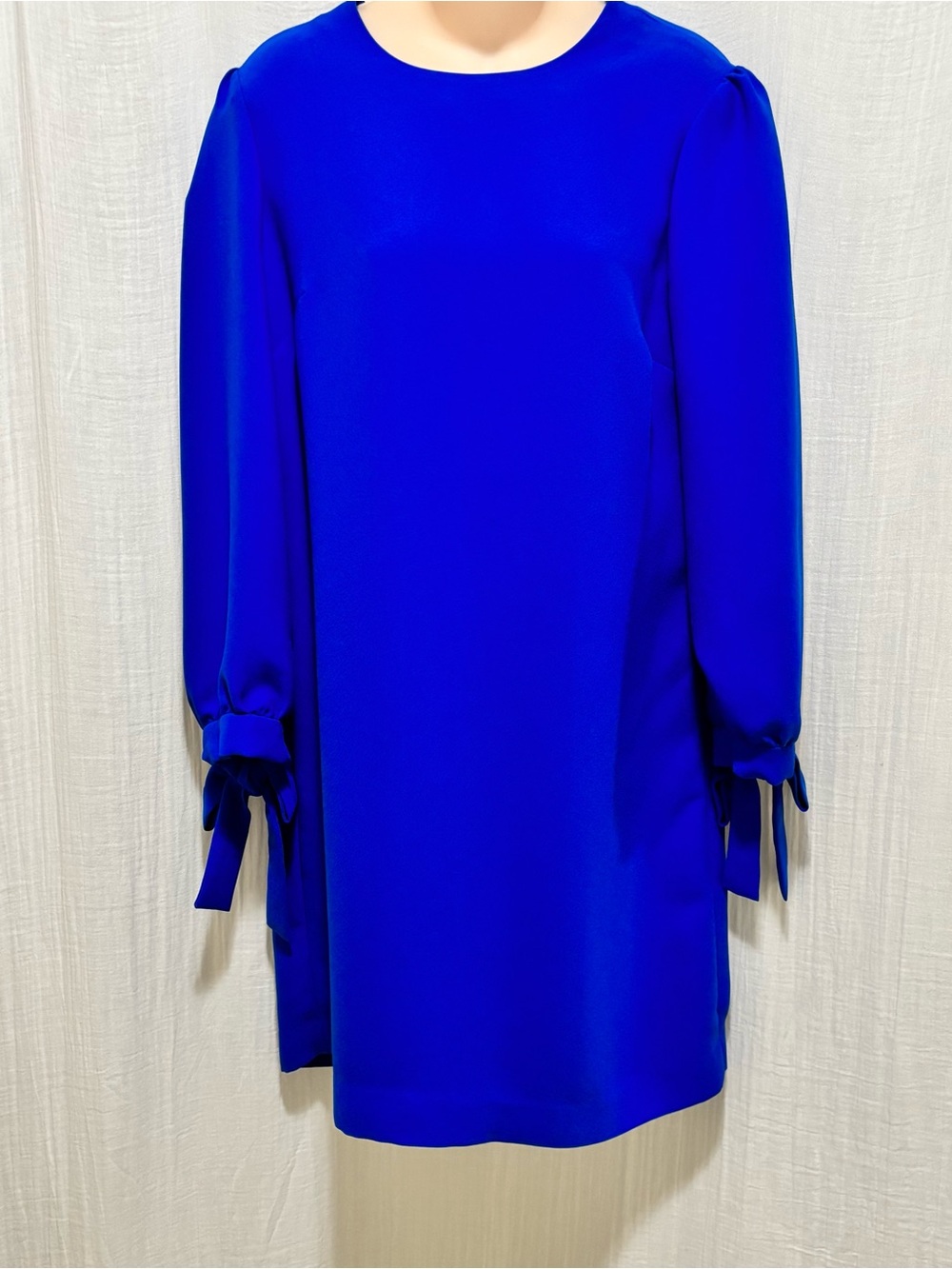 Vibrant blue Banana Republic Bow Cuff Shift Dress Size 4